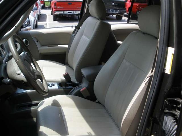 Jeep Liberty 2006 photo 4