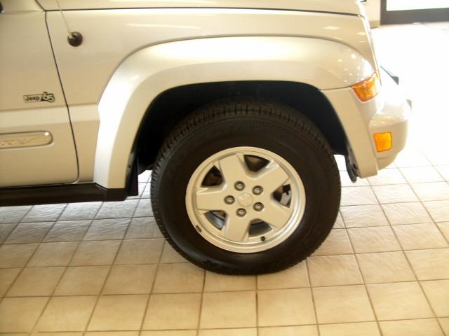 Jeep Liberty 2006 photo 1