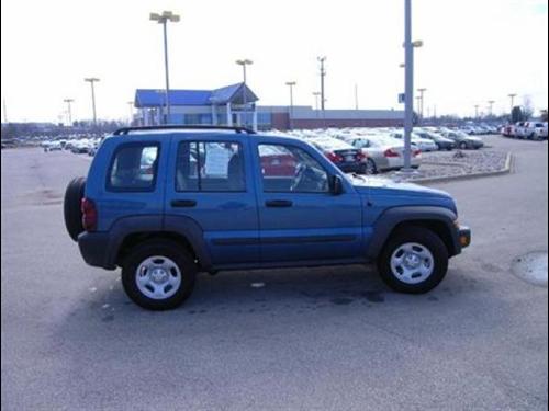 Jeep Liberty 2006 photo 3