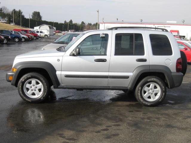 Jeep Liberty 2006 photo 1