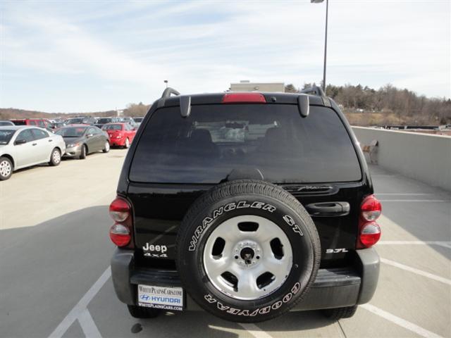 Jeep Liberty 2006 photo 5