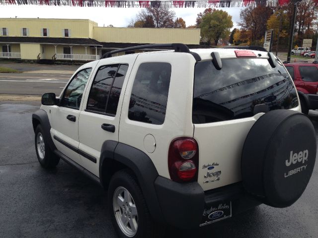 Jeep Liberty 2006 photo 3