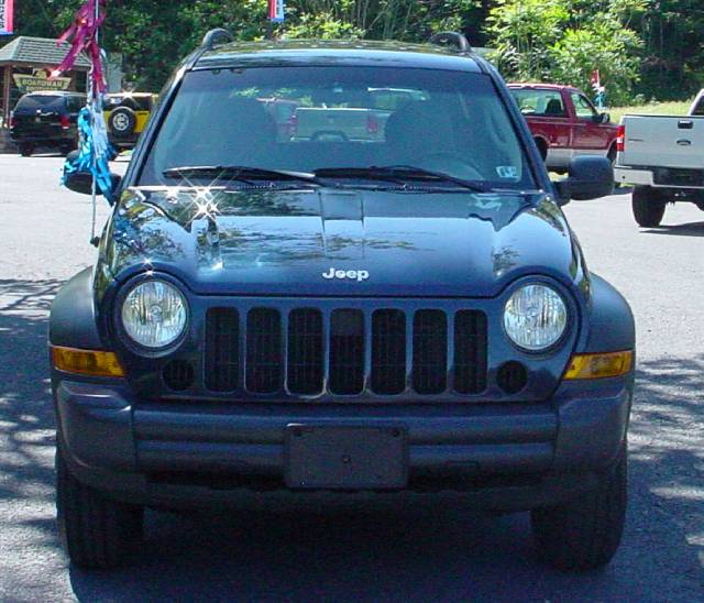 Jeep Liberty 2006 photo 2