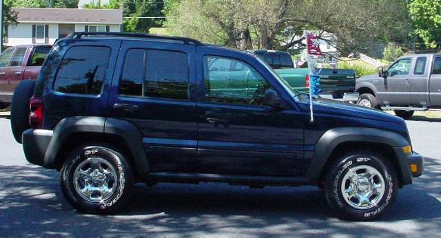 Jeep Liberty 2006 photo 4