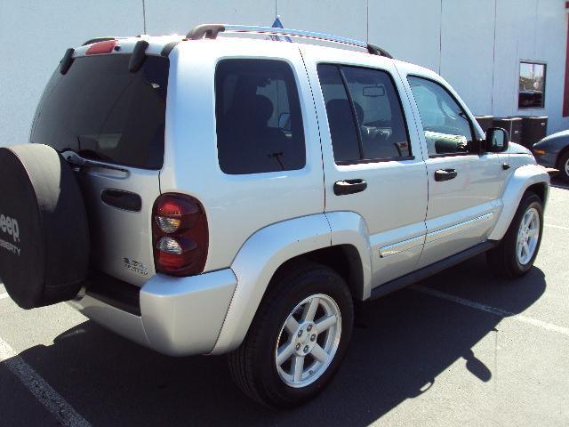 Jeep Liberty 2006 photo 3