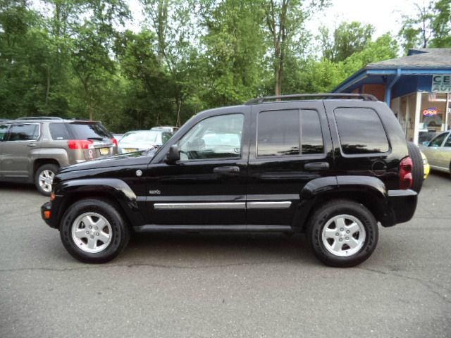 Jeep Liberty 2006 photo 4