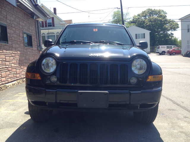 Jeep Liberty 2006 photo 1