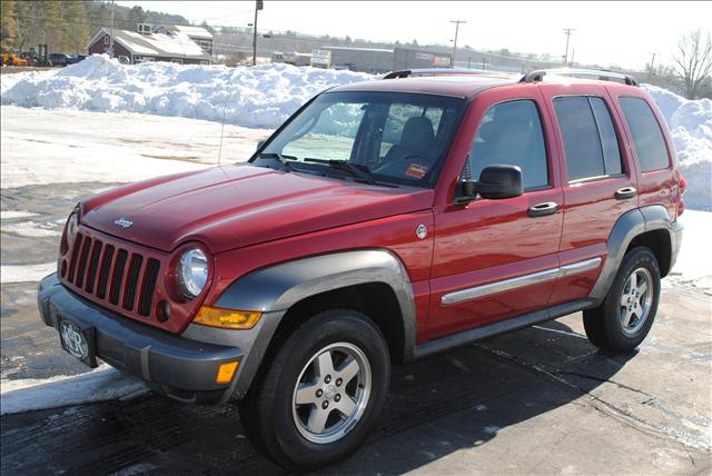 Jeep Liberty 2006 photo 2