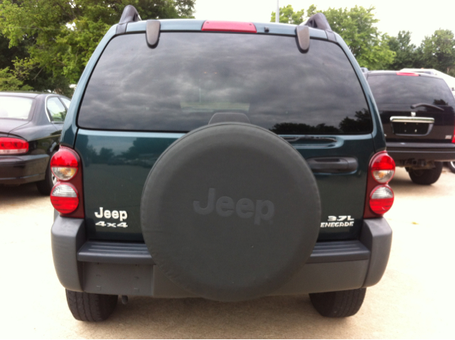 Jeep Liberty 2006 photo 3