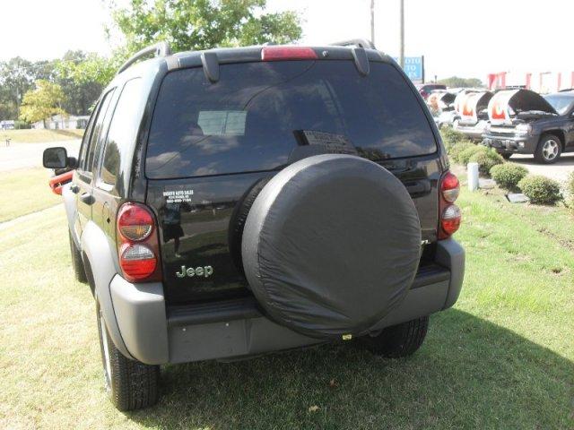 Jeep Liberty 2006 photo 1