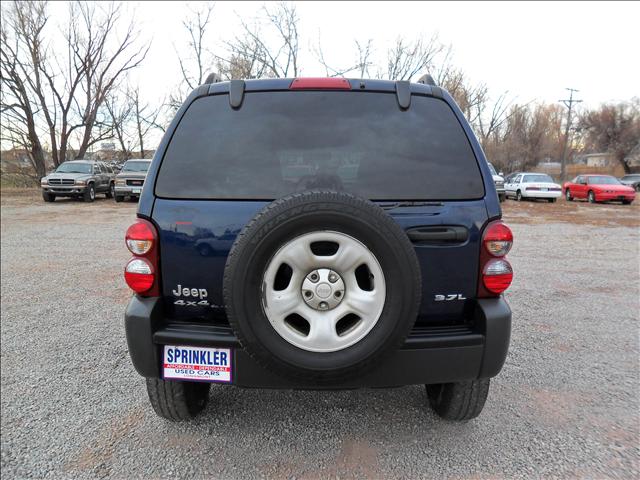 Jeep Liberty 2006 photo 3