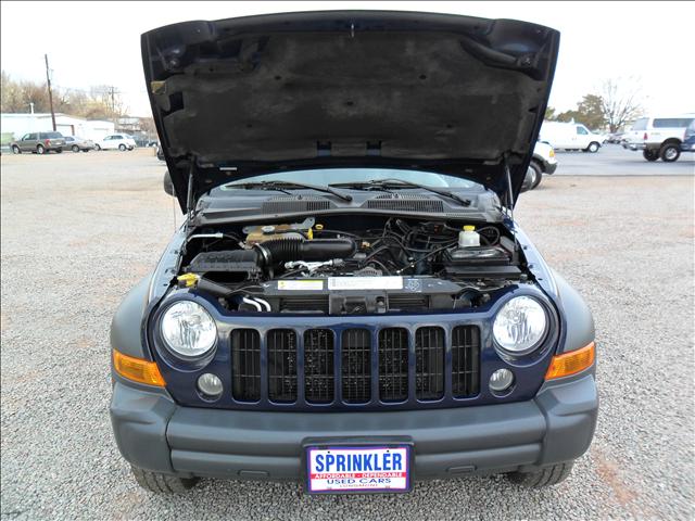 Jeep Liberty 2006 photo 4
