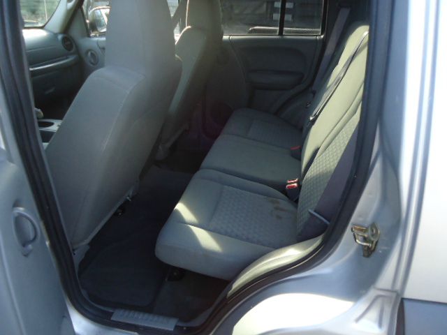 Jeep Liberty 2006 photo 1
