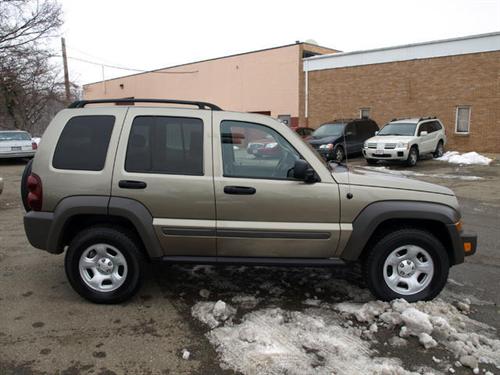 Jeep Liberty 2006 photo 3