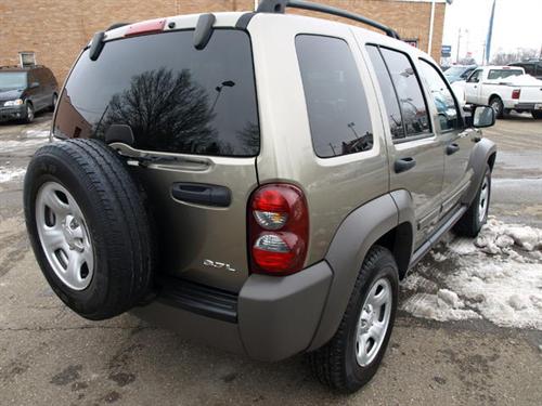 Jeep Liberty 2006 photo 4
