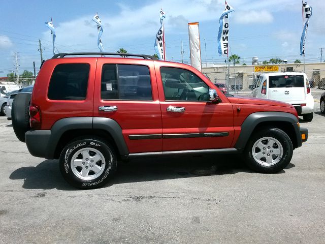Jeep Liberty 2006 photo 3