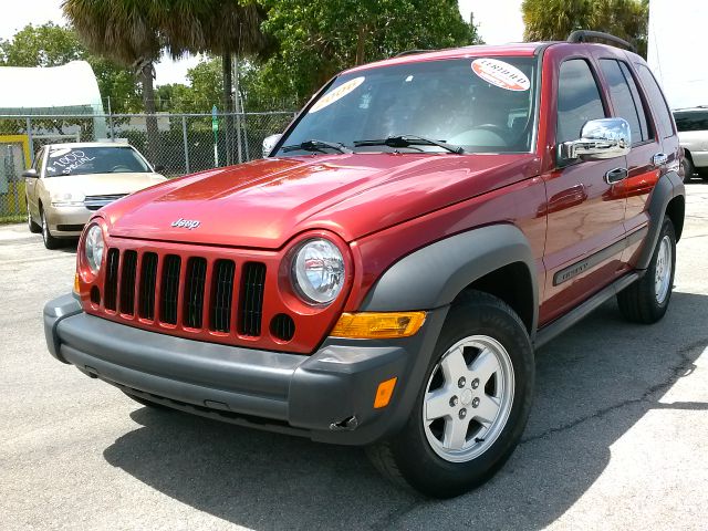 Jeep Liberty 2006 photo 4