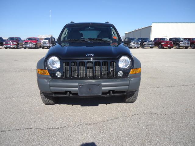Jeep Liberty 2006 photo 4