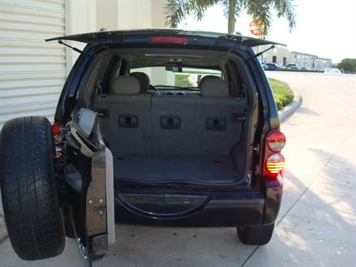 Jeep Liberty 2006 photo 5