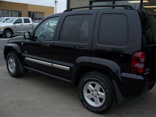 Jeep Liberty 2006 photo 3