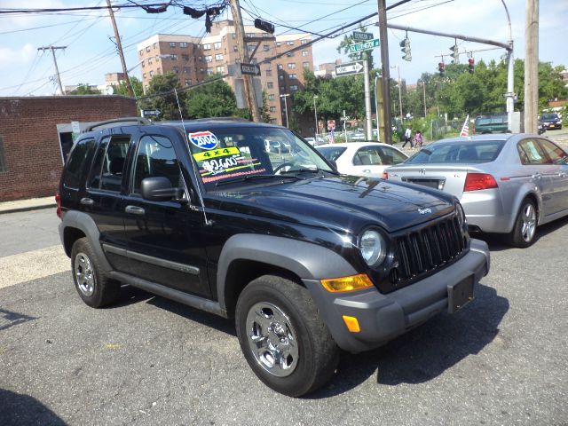 Jeep Liberty 2006 photo 1