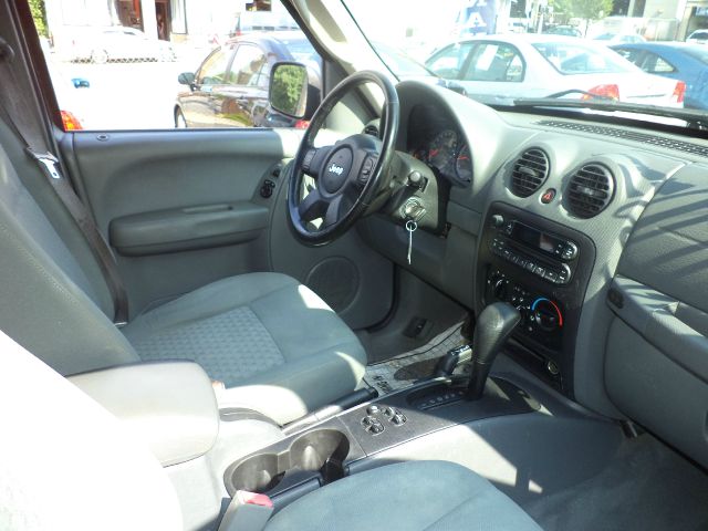 Jeep Liberty 2006 photo 3