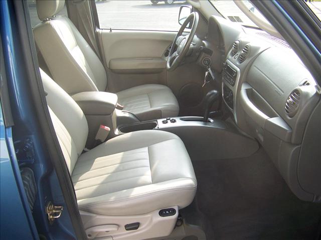 Jeep Liberty 2006 photo 4