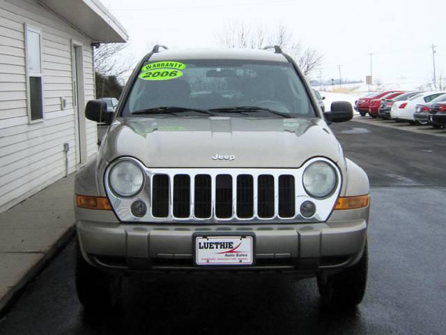 Jeep Liberty 2006 photo 4