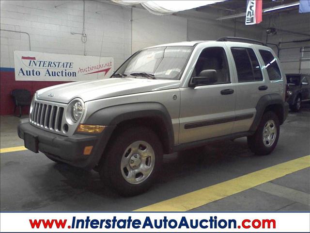 Jeep Liberty 2006 photo 4