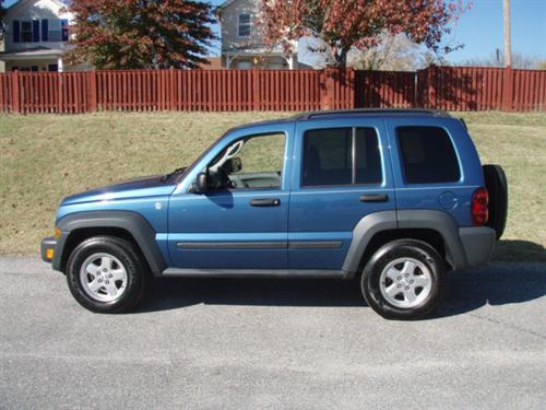 Jeep Liberty 2006 photo 3
