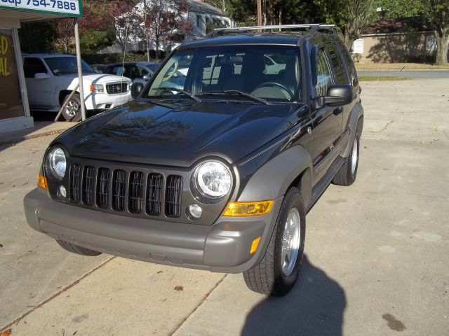 Jeep Liberty 2006 photo 1