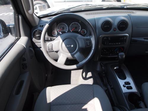 Jeep Liberty 2006 photo 1