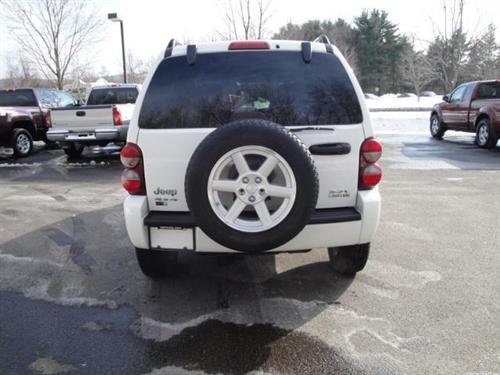 Jeep Liberty 2006 photo 4