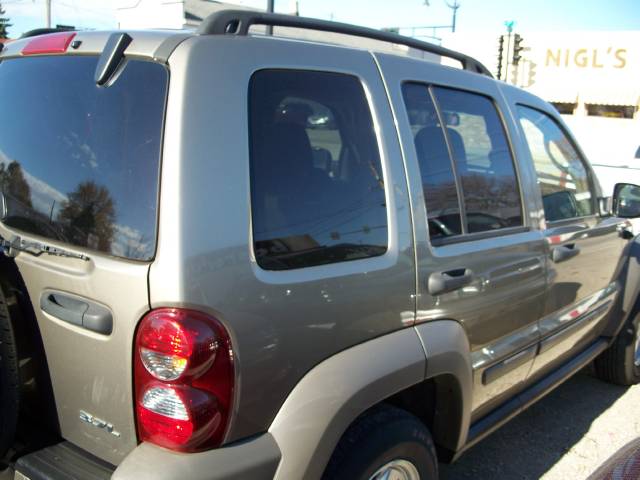 Jeep Liberty 2006 photo 4