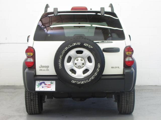 Jeep Liberty 2006 photo 1