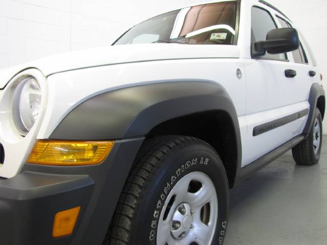 Jeep Liberty 2006 photo 2