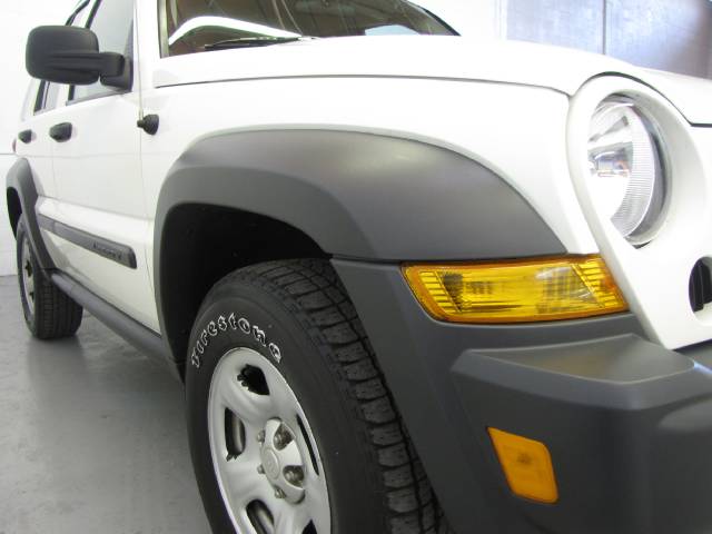 Jeep Liberty 2006 photo 3