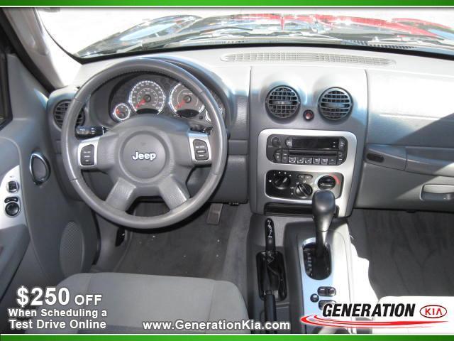 Jeep Liberty 2006 photo 4