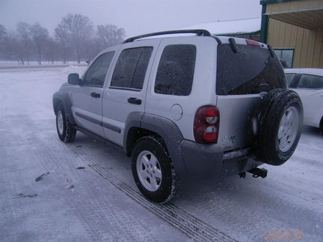 Jeep Liberty 2006 photo 1