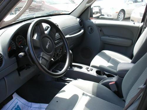 Jeep Liberty 2006 photo 3