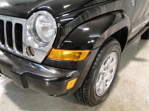 Jeep Liberty 2006 photo 4
