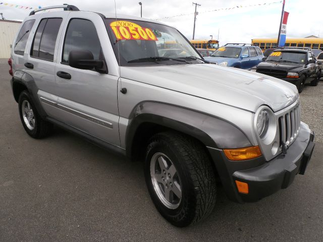 Jeep Liberty 2006 photo 1