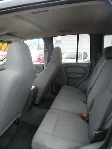 Jeep Liberty 2006 photo 3