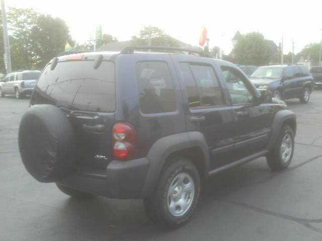 Jeep Liberty 2006 photo 2