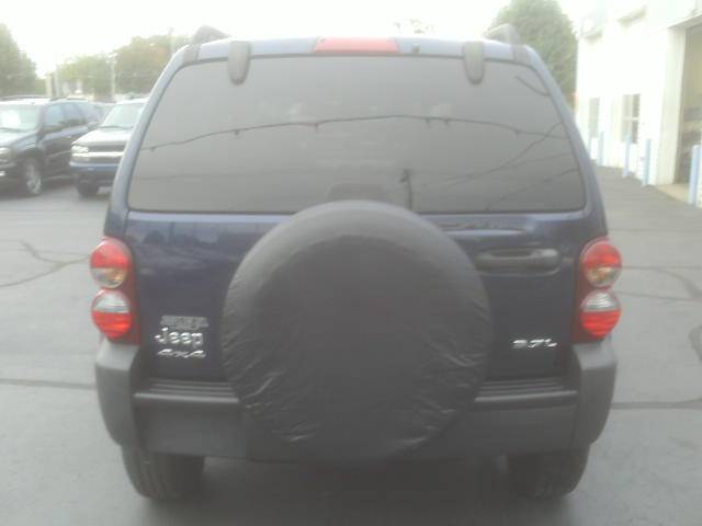 Jeep Liberty 2006 photo 1