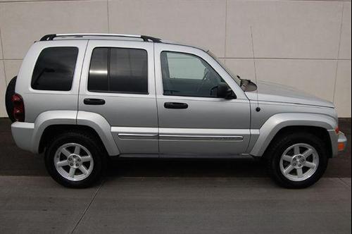 Jeep Liberty 2006 photo 3