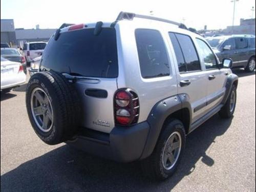 Jeep Liberty 2006 photo 4