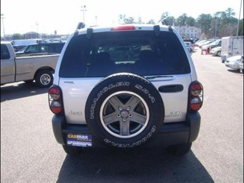 Jeep Liberty 2006 photo 5