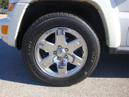 Jeep Liberty 2006 photo 4