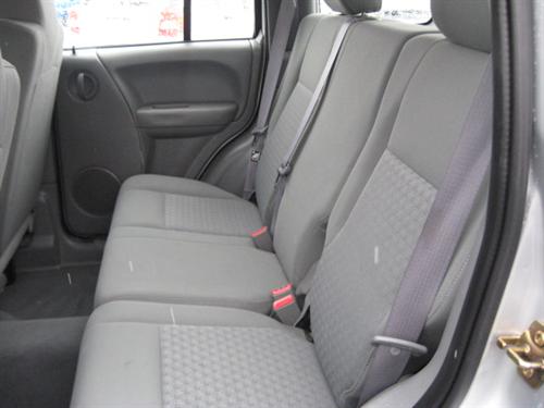 Jeep Liberty 2006 photo 3